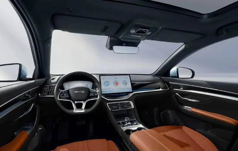 Interior Black e Brown do Song Plus Premium